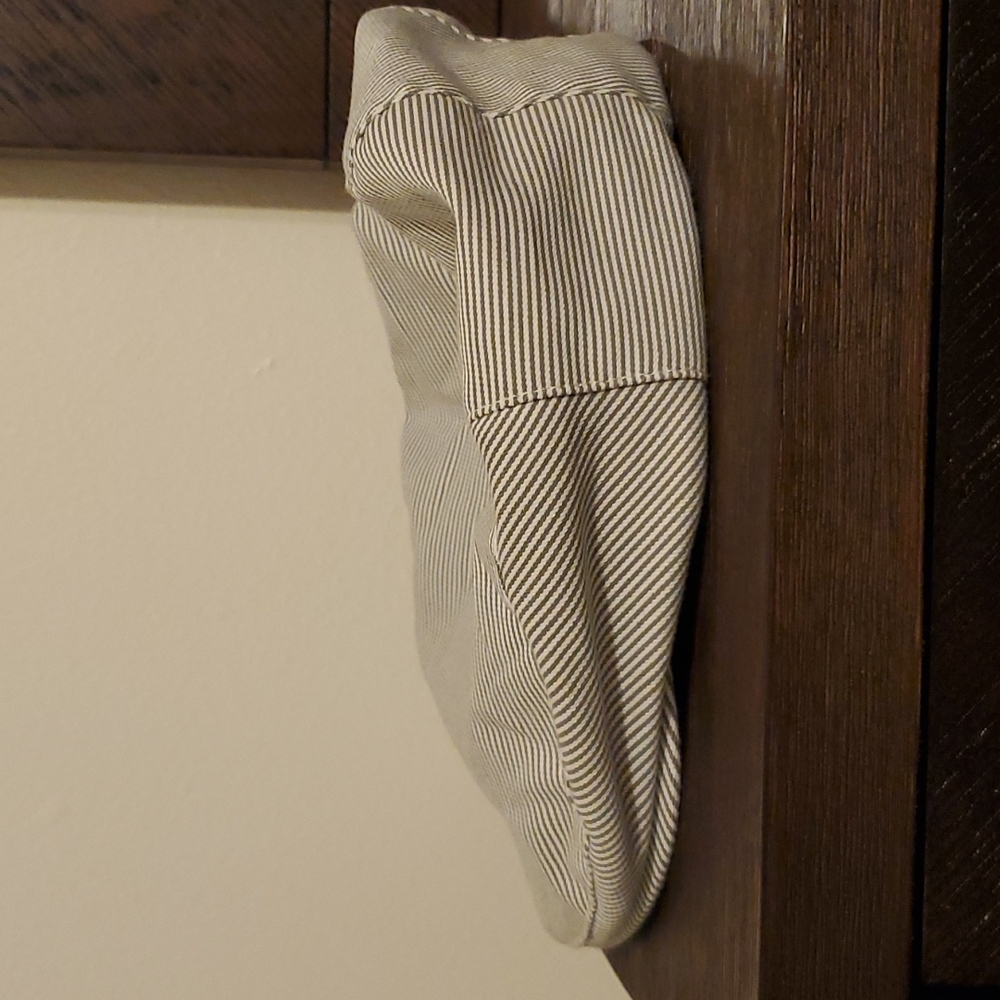 Men's Cap - Picture 2 of 4